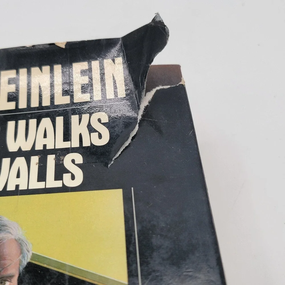 Robert A. Heinlein The Cat Who Walks Through Walls Hardcover 1st Edition Fair